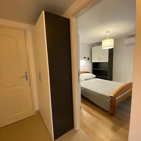 Modern And Cozy Murty 1 And Murty 2 Apartment